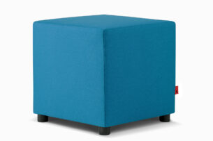 CHOE, https://dev1-mda.konsimo.pl/kolekcja/choe/ Puf turkusowy - zdjęcie