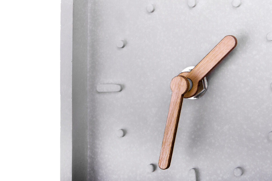 NATUS Zegar jasny szary/brązowy - zdjęcie 1