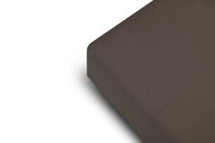 DERMI, https://dev1-mda.konsimo.pl/kolekcja/dermi/ Prześcieradło z gumką brązowy - zdjęcie