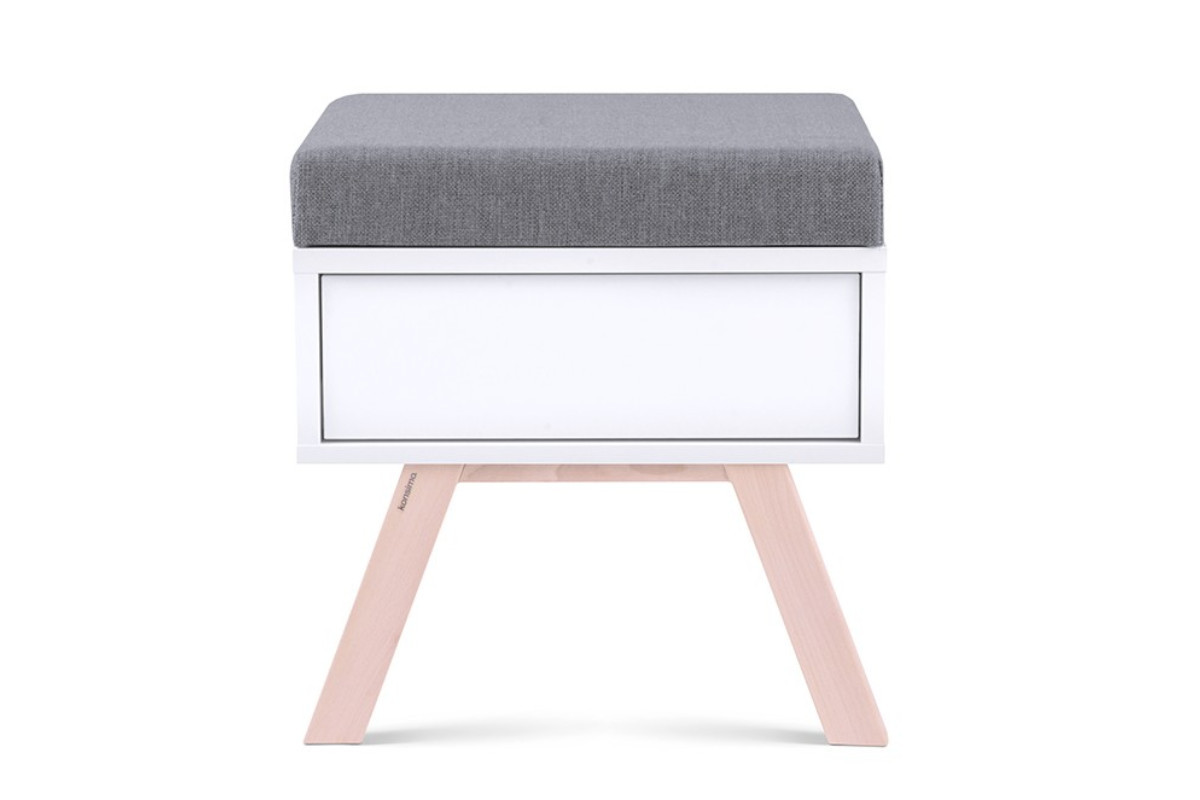 Stolik z siedziskiem